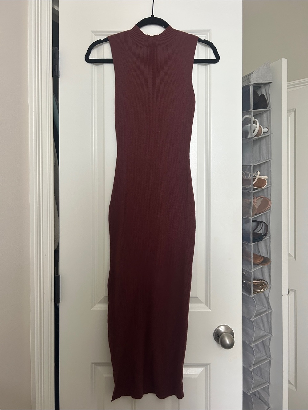 Sleeveless Rib Knit Midi Dress in Burgundy